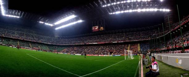 能够跨越传 能够跨越传